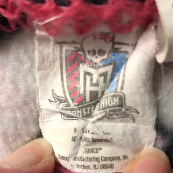 Monster High fleece lap blanket - Picture 2 of 10